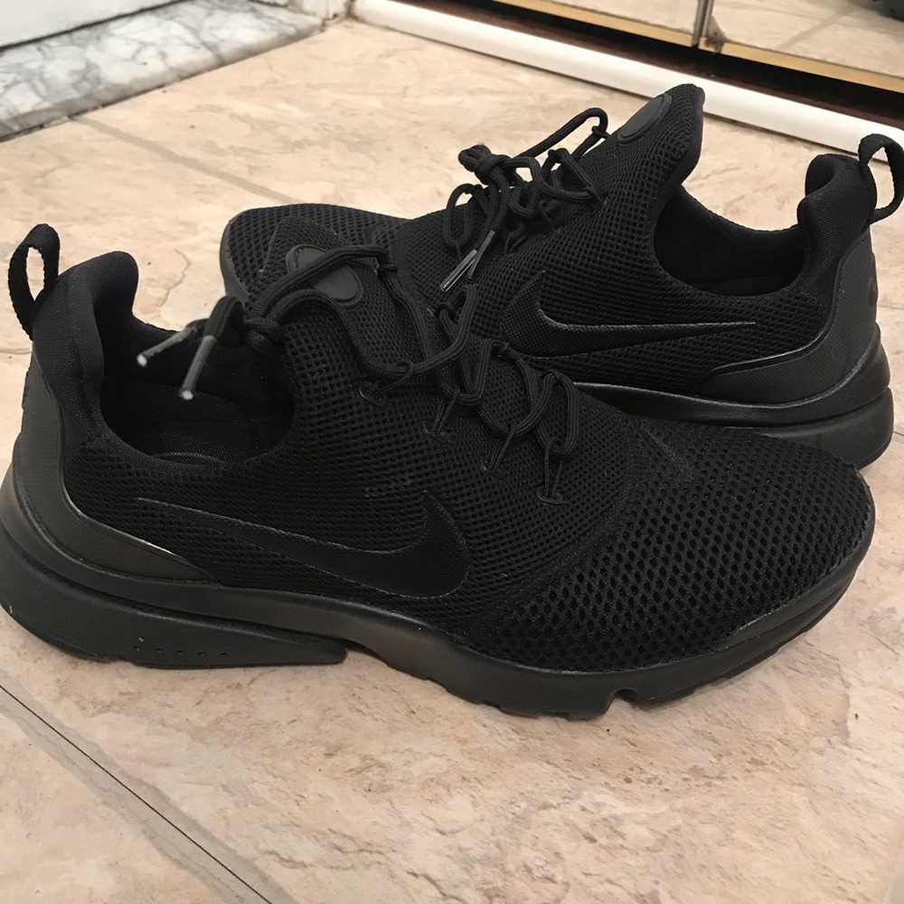 Women’s Nike Presto Fly Sneakers